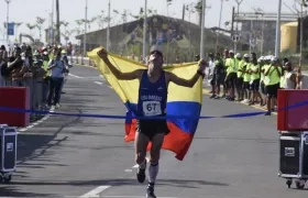 Jeison Suárez ganó la medalla de oro en maratón.