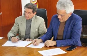 José Félix Lafaurie, presidente de Fedegan, y el ministro del Ambiente, Ricardo Lozano.