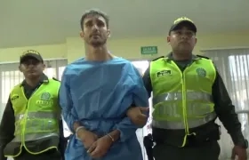 John Josep Gianino cuando fue llevado por la Policía a la URI de Soledad.