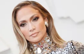 Jennifer Lopez. cantante y actriz de origen puertorriqueño.