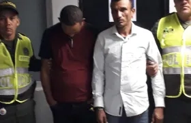Estos son los capturados: Ronald Gustavo García Mendoza, de 37 años, y Henry José Correa García, de 41 años.
