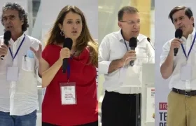 Sergio Fajardo, Paloma Valencia, Roy Barrera y Juan Fernando Cristo, durante sus intervenciones.
