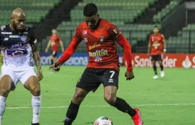 Caracas FC pierde a dos jugadores a minutos del partido con Junior