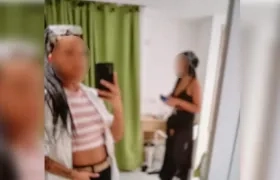 La Policía de Cartagena divulgó la foto de dos mujeres que ingresaron con un turista a un hotel en Marbella.