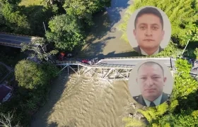 El puente colapsado y los dos policías fallecidos, Jose David Márquez Floréz y Nelson Fabian Salgado Pérez