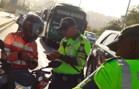 Operativos de Policía de Tránsito y Transporte en las afueras de Barranquilla para Navidad y final de año