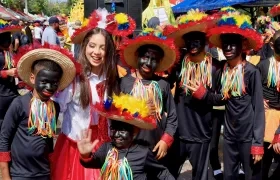 'Trabajando por los Niños' en Carnaval.