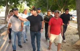 El alcalde estuvo acompañado por la comunidad de El Limón.