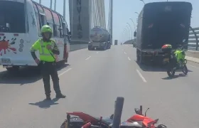 El motociclista quedó muerto en el lugar del accidente. 