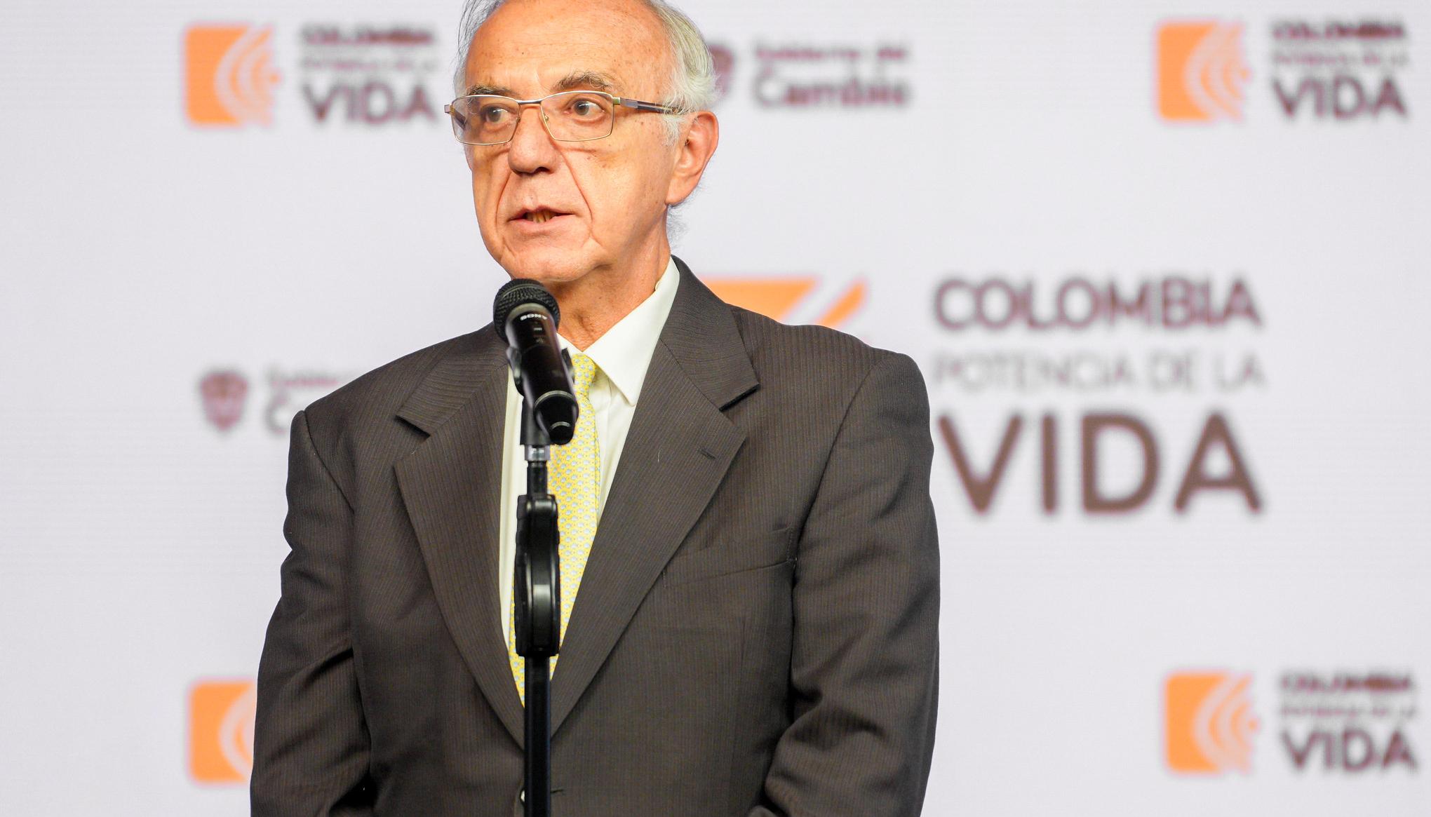 Iván Velásquez, ministro de Defensa. 