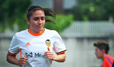Natalia Gaitán, jugadora colombiana del Valencia.