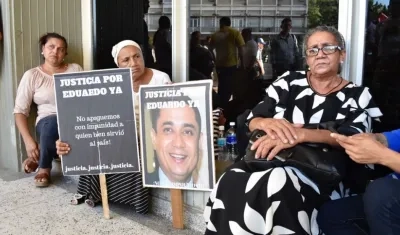 Rebeca Viloria, mamá de Eduardo Pinto Viloria, director regional de Medicina Legal asesinado.