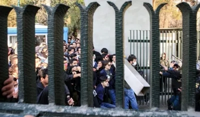 A 10 ascienden los muertos por protestas en Irán contra el régimen.