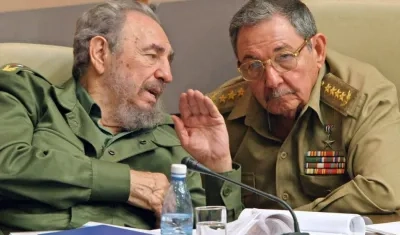 Fidel y Raúl Castro, últimos presidentes de Cuba. 