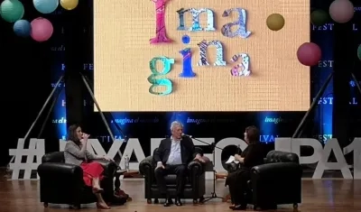 Mario Vargas Llosa, Yoanni Sánchez y Rosa María Palacios.