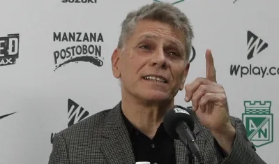 Paulo César Autori, técnico de Nacional. 
