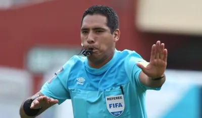 Diego Haro, arbitro peruano. 
