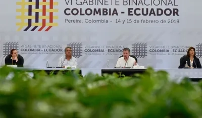 Los gabinetes en pleno y altos funcionarios de Colombia y Ecuador.