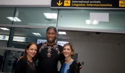 Didier Drogba a su llegada a Cartagena. 