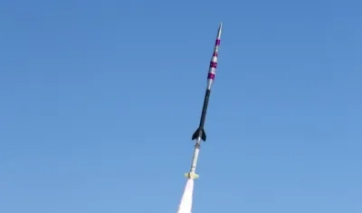 La NASA lanzó el cohete a las 12.20 del día.