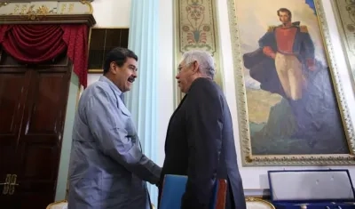 El presidente Nicolás Maduro y el gobernador de Anzoátegui, Antonio Barreto Sira.