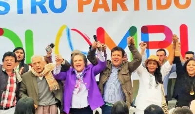 Clara López anunció su respaldo a Gustavo Petro.