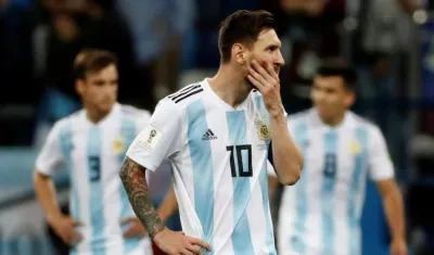Lionel Messi con cara de decepción. 