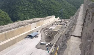  Hidroeléctrica de Ituango.