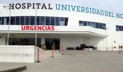 El lesionado se encuentra internado en el Hospital Universidad del Norte.
