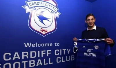 Emiliano Sala, en su presentación con el Cardiff City.