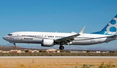 Suspenden todos los vuelos comerciales con el Boeing 737 Max "como medida de preocupación",.