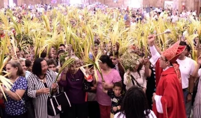 En la Catedral de Barranquilla comenzó la Semana Mayor con la procesión del Domingo de Ramos.