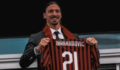 Zlatan Ibrahimovic, nuevo delantero del AC Milán. 