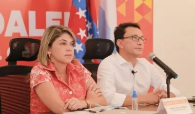 La alcaldesa de Santa Marta, Virna Johnson y el gobernador del Magdalena, Carlos Caicedo