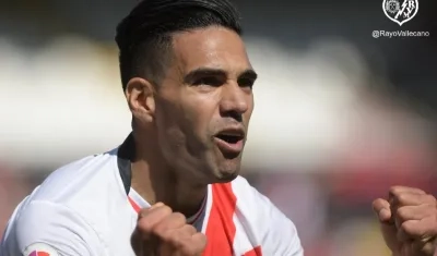 Radamel Falcao García debutó con gol en la victoria de su equipo Rayo Vallecano ante Getafe.