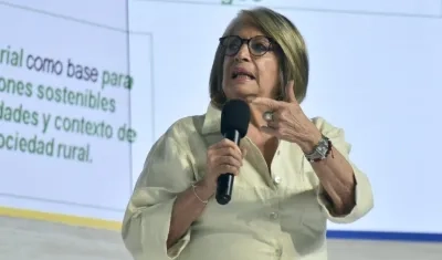 Cecilia López Montaño, Ministra de Agricultura
