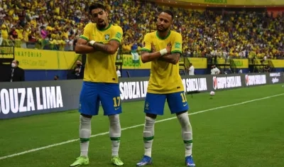 Locas Paquetá y Neymar. 