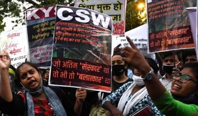 Manifestaciones en la India por violación en grupo de una menor.