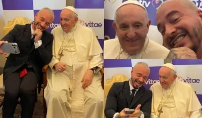 J Balvin y el Papa Francisco.