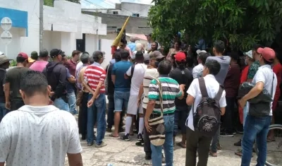 Protesta en Baranoa contra A-ire.
