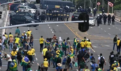 La revuelta este domingo de seguidores de Bolsonaro.