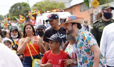 El Alcalde Jaime Pumarejo en la versión 28 del Carnaval del Suroccidente. 