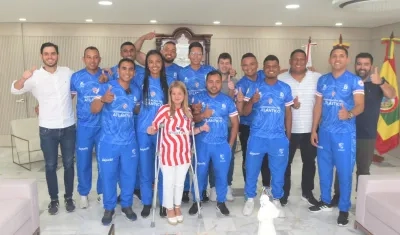 Elsa Noguera compartió con los entrenadores del programa ‘Misión Fútbol’