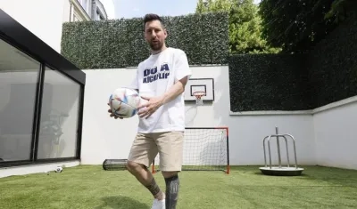 Lionel Messi fue entrevistado en París por Mundo Deportivo y Sport. 