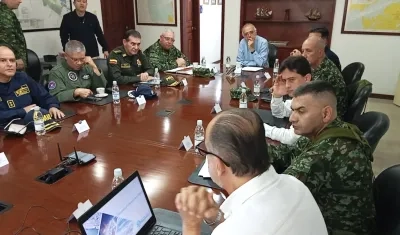 Reunión liderada por el Ministro de Defensa en Buenaventura.