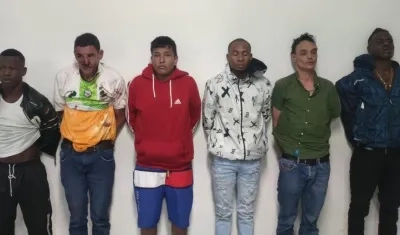 Los seis colombianos capturados.