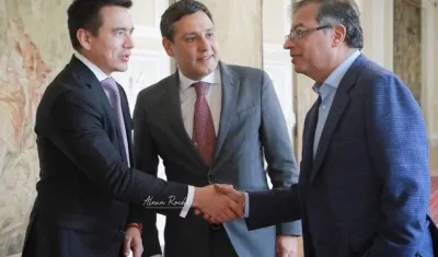 Presidente electo de Ecuador, Daniel Noboa y Gustavo Petro, Presidente de Colombia, en una imagen de archivo