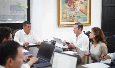 El alcalde Dumek Turbay con el presidente de Findeter, Juan Carlos Muñiz
