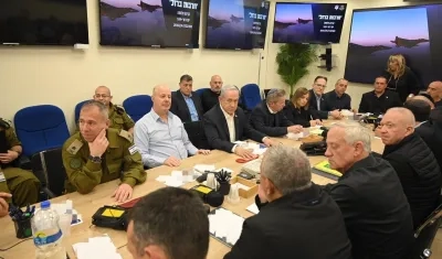 Benjamín Netanyahu en la reunión extraordinaria con el 'Gabinete de guerra'.