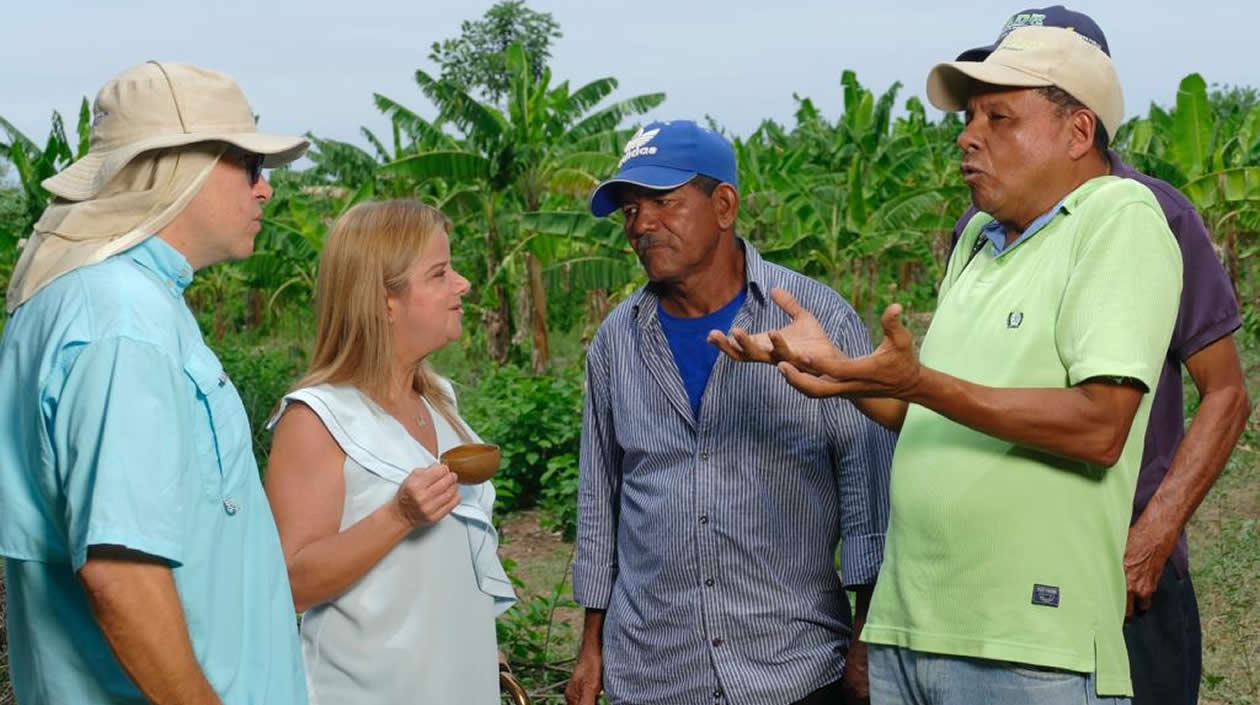 la candidata a la Gobernación del Atlántico Elsa Noguera